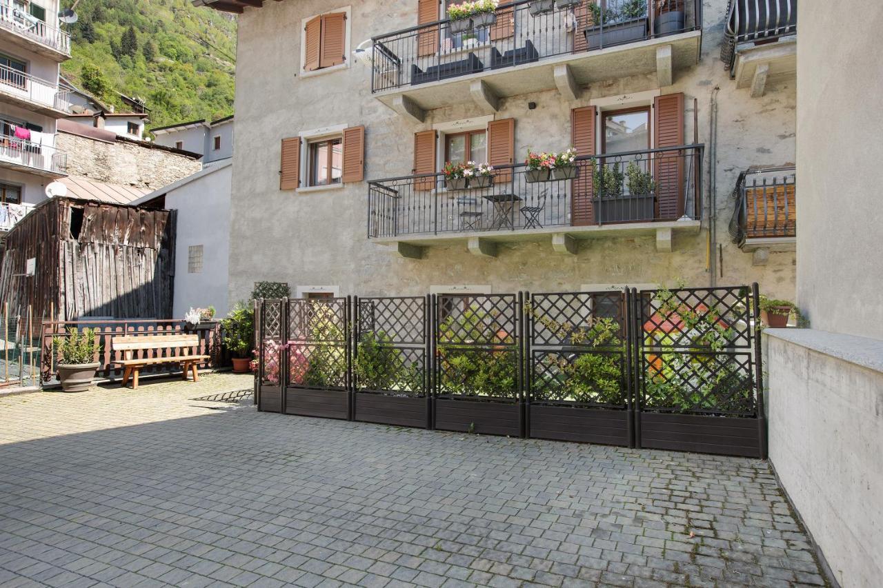 La Maison Du Bonheur Grosio Daire Dış mekan fotoğraf