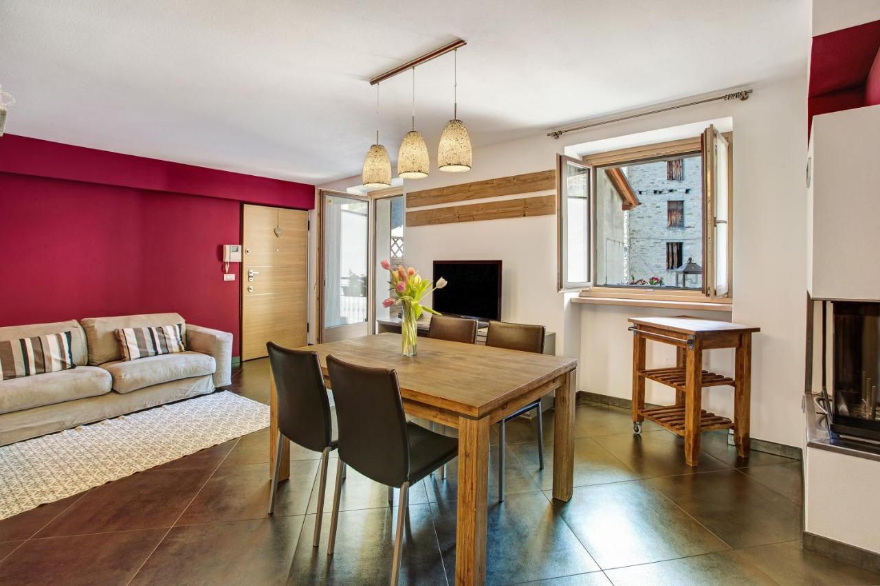La Maison Du Bonheur Grosio Daire Dış mekan fotoğraf